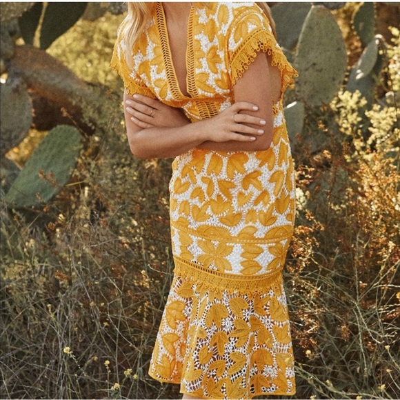 Saylor Revolve Kaiya Yellow White Crochet Lace Dress Midi Dress Large - Picture 4 of 16